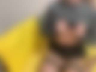 AmberlyKurt's Live Sex Cam Show