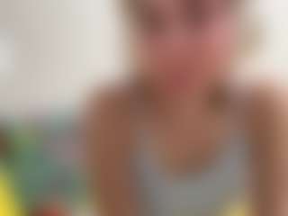 Live cam show with AmberlyKurt - Girlnextdoor on xfollow cams
