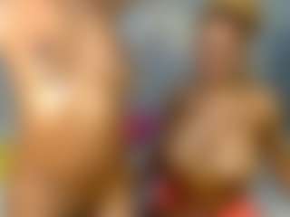 Live cam show with slimcatch - Public Curvy on Camming Site
