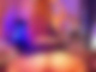 Live cam show with Nikki Grey - Squirt on Camming Site