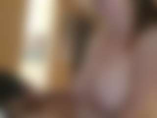 Live cam show with ashleygiffin46 - Mobile MILF on Camsoda