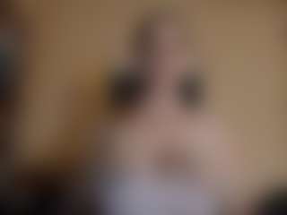 ashdizzel's Live Sex Cam Show