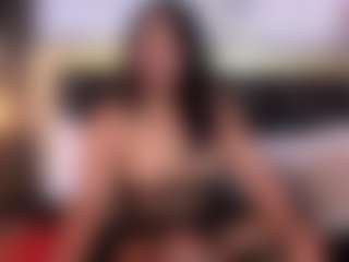Live cam show with Emma-18 - Findomme on Camsoda