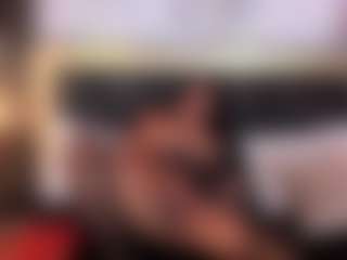 Emma-18's Live Sex Cam Show
