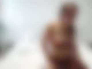emmalouu's Live Sex Cam Show