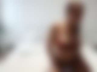 emmalouu's Live Sex Cam Show
