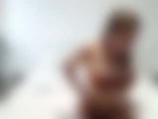 emmalouu's Live Sex Cam Show
