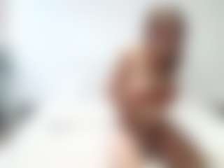 emmalouu's Live Sex Cam Show