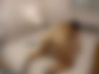 emmalouu's Live Sex Cam Show