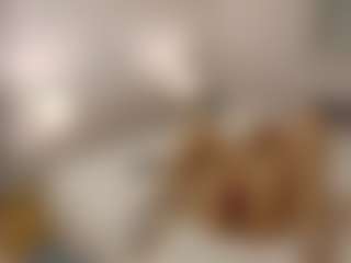 emmalouu's Live Sex Cam Show