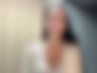 GarnetGugino's Live Sex Cam Show