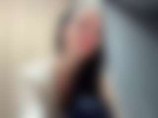 Live cam show with GarnetGugino - Twerk on Camsoda