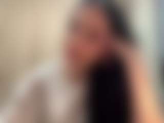 GarnetGugino's Live Sex Cam Show