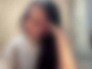 GarnetGugino's Live Sex Cam Show