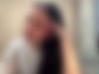 GarnetGugino's Live Sex Cam Show