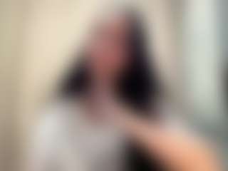 Live cam show with GarnetGugino - Solo on Camsoda