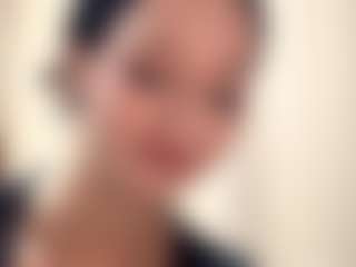 GarnetGugino's Live Sex Cam Show