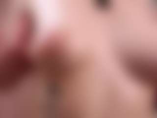 Live cam show with KamilahFernades - Tease Big Tits on Camsoda