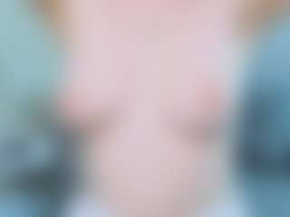 Live cam show with KamilahFernades - New Big Tits on TeamSkeetLive