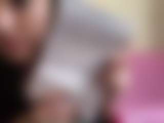 Live cam show with Lea - New Brown Eyes on Camsoda