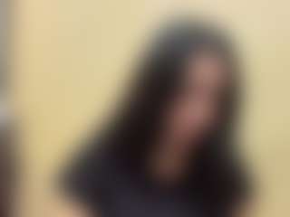 Live cam show with LeanaBolls - Young Adult on Mixed Magazine Live