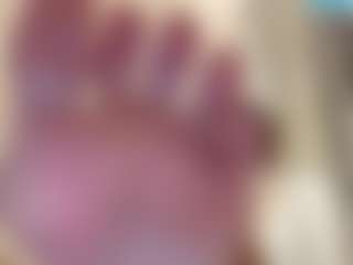 Live cam show with MelonsQueen - Green Eyes on Camsoda