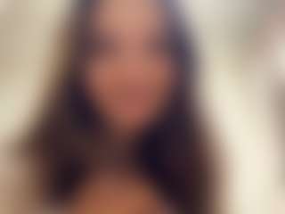 Live cam show with Tessa - Erotic Dance on Camsoda