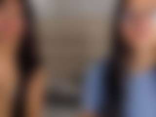 Live cam show with BellaAndDominick - Skinny on Camsoda