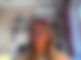 Live cam show with GiuseppinaBoardman - Skinny Teen (18+) on LiveSexCams6