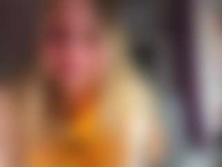 GiuseppinaBoardman's Live Sex Cam Show