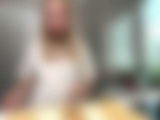 GiuseppinaBoardman's Live Sex Cam Show