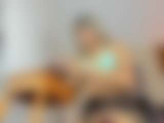 isabella-saaenz's Live Sex Cam Show