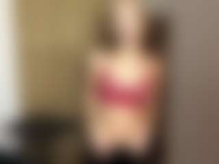 Live-Cam-Show mit Stella - New Shaved Pussy auf Camsoda