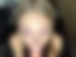 Live cam show with Stella - Squirt Blonde Hair on madthumbs