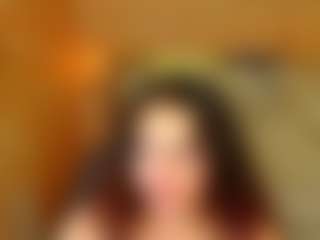Kiara-Moon-r's Live Sex Cam Show