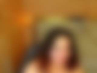 Kiara-Moon-r's Live Sex Cam Show
