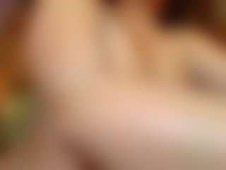 Kiara-Moon-r's Live Sex Cam Show