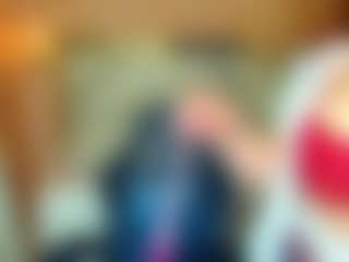 Kiara-Moon-r's Live Sex Cam Show