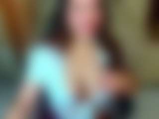 Kiara-Moon-r's Live Sex Cam Show