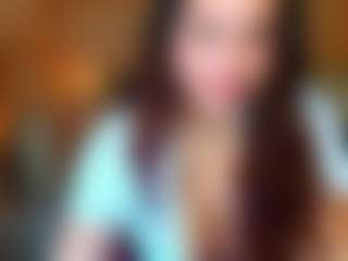 Kiara-Moon-r's Live Sex Cam Show