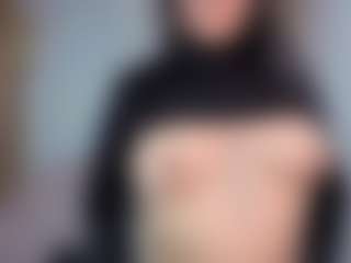 Live cam show with LaurisTits - Big Tits on Camsoda