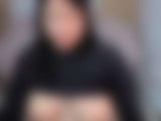 LaurisTits's Live Sex Cam Show