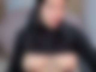 LaurisTits's Live Sex Cam Show
