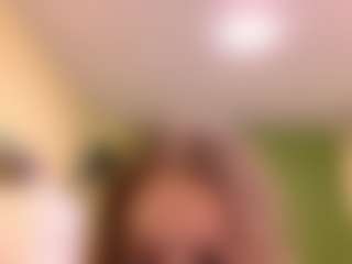 MadalineEngleson's Live Sex Cam Show