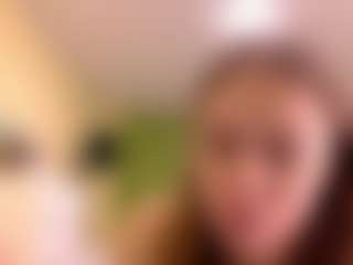 MadalineEngleson's Live Sex Cam Show