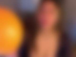miaa-cn's Live Sex Cam Show