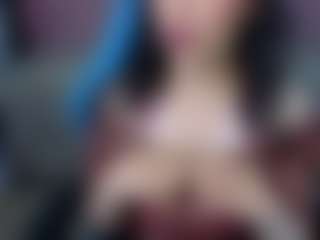 RoxxeMilf's Live Sex Cam Show