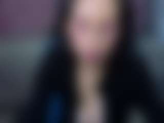 RoxxeMilf MILF webcam performer live streaming