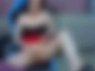 RoxxeMilf's Live Sex Cam Show