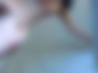 Live cam show with RoxxeMilf - Skinny MILF on sexylive.show